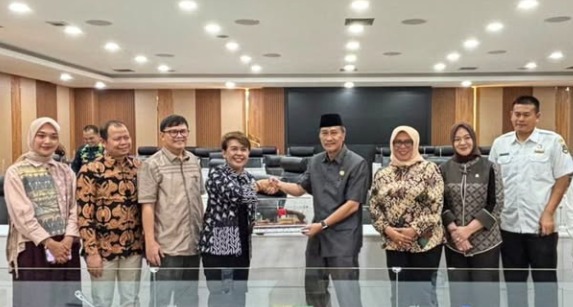 a81a1c24-035a-42c3-a611-7ef536df9503